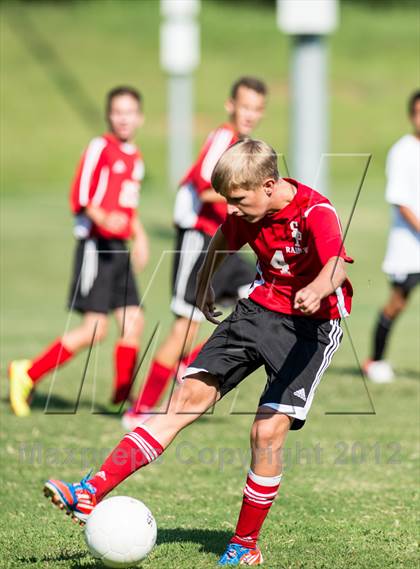 Thumbnail 2 in Forestview v South Point (Gazette Cup Semi-Final) photogallery.