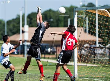 Thumbnail 2 in Forestview v South Point (Gazette Cup Semi-Final) photogallery.