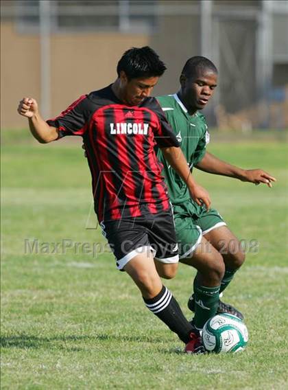Thumbnail 2 in Lincoln @ Manteca photogallery.