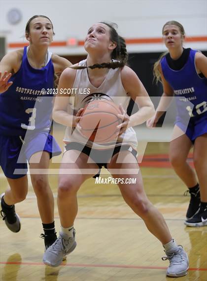 Thumbnail 1 in Southeastern @ Amanda-Clearcreek (Scrimmage) photogallery.