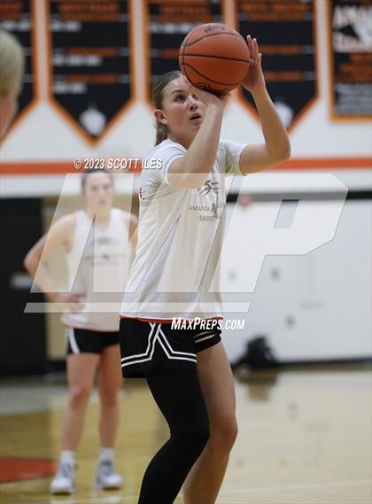 Thumbnail 2 in Southeastern @ Amanda-Clearcreek (Scrimmage) photogallery.