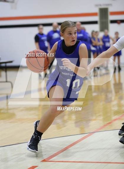 Thumbnail 1 in Southeastern @ Amanda-Clearcreek (Scrimmage) photogallery.