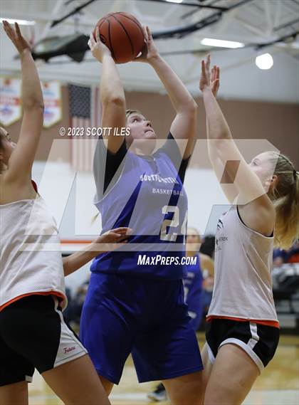 Thumbnail 1 in Southeastern @ Amanda-Clearcreek (Scrimmage) photogallery.