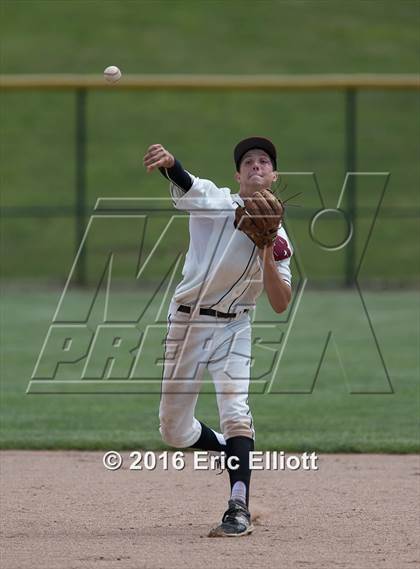 Thumbnail 3 in Rocky Grove vs Serra Catholic (PIAA Class A Quarterfinal) photogallery.