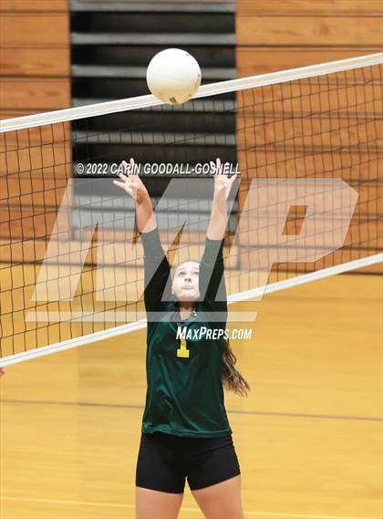 Thumbnail 3 in White Oak @ Swansboro photogallery.