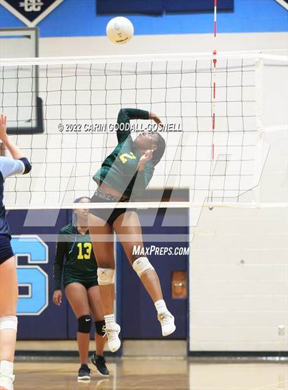 Thumbnail 1 in White Oak @ Swansboro photogallery.