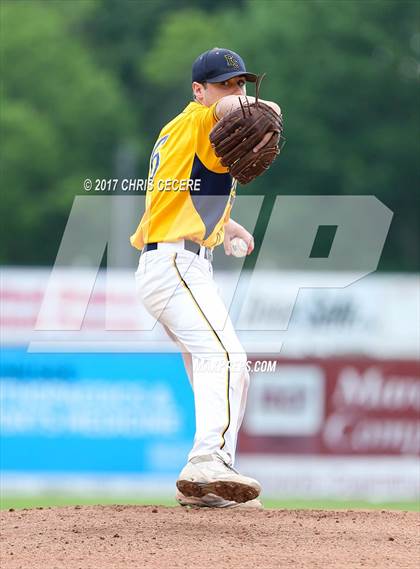 Thumbnail 2 in Sutherland vs. Aquinas Institute (Section 5 Class A2 Final) photogallery.
