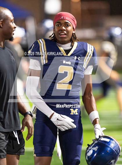 Thumbnail 2 in Briarwood Christian vs. Moody (AHSAA 5A Round 3) photogallery.