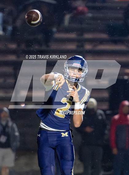 Thumbnail 1 in Briarwood Christian vs. Moody (AHSAA 5A Round 3) photogallery.