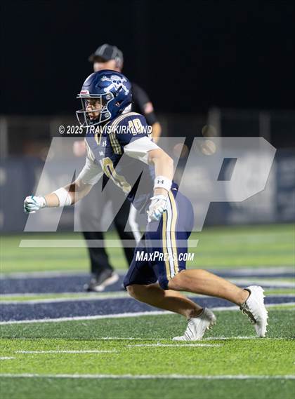 Thumbnail 3 in Briarwood Christian vs. Moody (AHSAA 5A Round 3) photogallery.