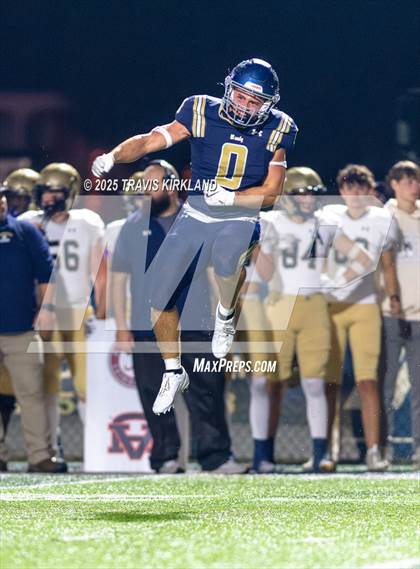 Thumbnail 3 in Briarwood Christian vs. Moody (AHSAA 5A Round 3) photogallery.