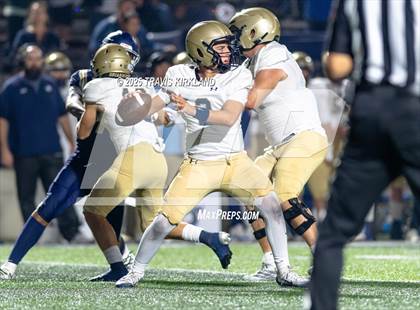 Thumbnail 2 in Briarwood Christian vs. Moody (AHSAA 5A Round 3) photogallery.