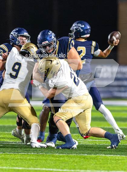 Thumbnail 2 in Briarwood Christian vs. Moody (AHSAA 5A Round 3) photogallery.
