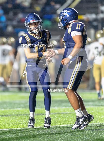 Thumbnail 2 in Briarwood Christian vs. Moody (AHSAA 5A Round 3) photogallery.