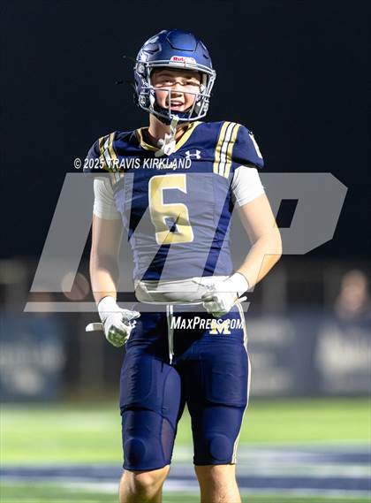 Thumbnail 2 in Briarwood Christian vs. Moody (AHSAA 5A Round 3) photogallery.