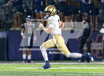 Thumbnail 2 in Briarwood Christian vs. Moody (AHSAA 5A Round 3) photogallery.