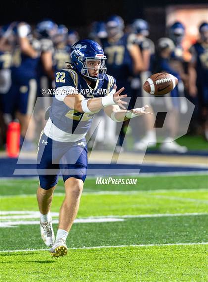 Thumbnail 1 in Briarwood Christian vs. Moody (AHSAA 5A Round 3) photogallery.