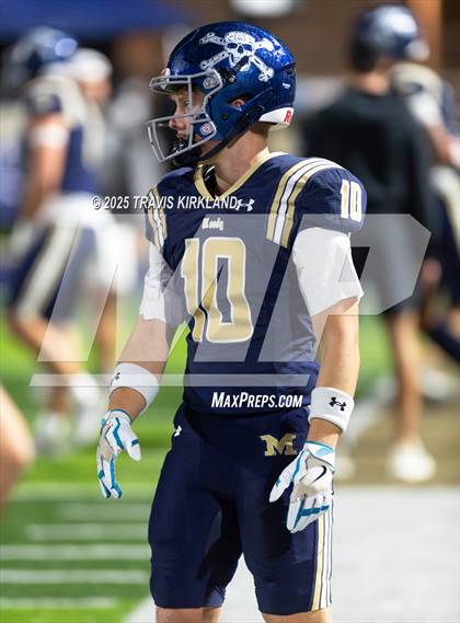 Thumbnail 3 in Briarwood Christian vs. Moody (AHSAA 5A Round 3) photogallery.