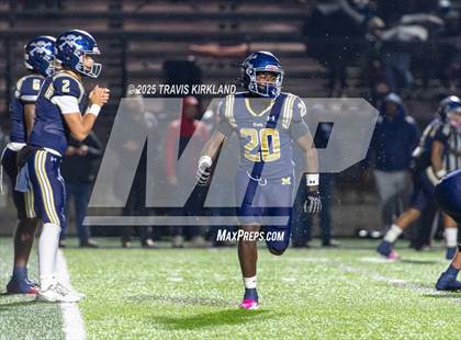Thumbnail 3 in Briarwood Christian vs. Moody (AHSAA 5A Round 3) photogallery.