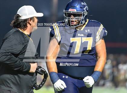 Thumbnail 2 in Briarwood Christian vs. Moody (AHSAA 5A Round 3) photogallery.