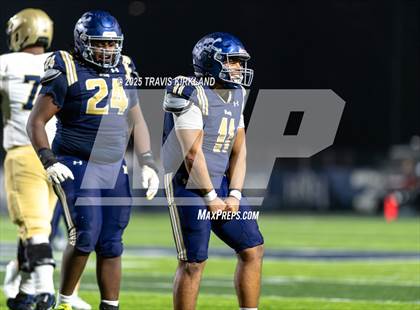 Thumbnail 1 in Briarwood Christian vs. Moody (AHSAA 5A Round 3) photogallery.