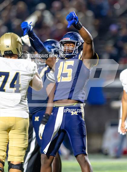 Thumbnail 1 in Briarwood Christian vs. Moody (AHSAA 5A Round 3) photogallery.