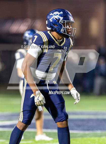Thumbnail 2 in Briarwood Christian vs. Moody (AHSAA 5A Round 3) photogallery.