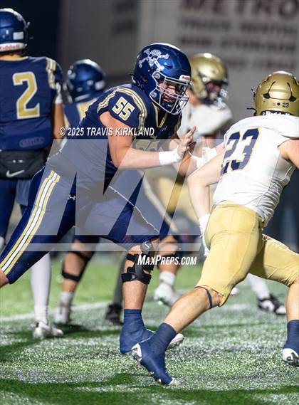 Thumbnail 3 in Briarwood Christian vs. Moody (AHSAA 5A Round 3) photogallery.