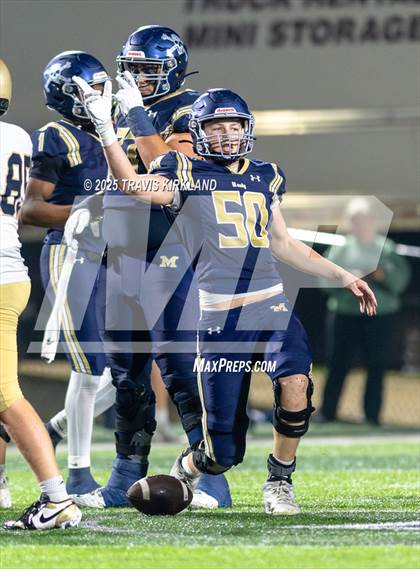 Thumbnail 2 in Briarwood Christian vs. Moody (AHSAA 5A Round 3) photogallery.