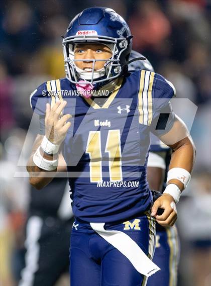 Thumbnail 3 in Briarwood Christian vs. Moody (AHSAA 5A Round 3) photogallery.