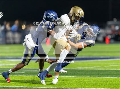 Thumbnail 3 in Briarwood Christian vs. Moody (AHSAA 5A Round 3) photogallery.