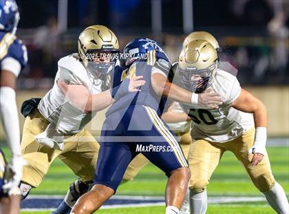 Thumbnail 1 in Briarwood Christian vs. Moody (AHSAA 5A Round 3) photogallery.