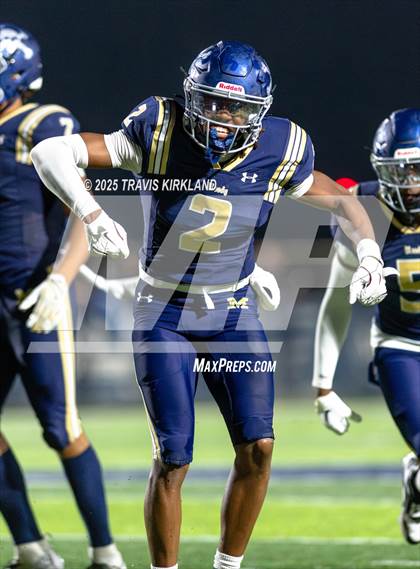 Thumbnail 3 in Briarwood Christian vs. Moody (AHSAA 5A Round 3) photogallery.