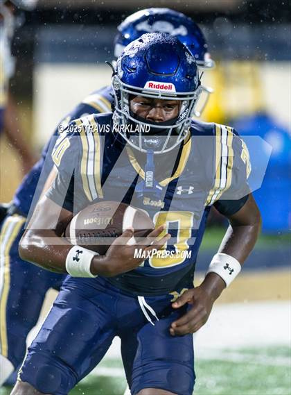 Thumbnail 1 in Briarwood Christian vs. Moody (AHSAA 5A Round 3) photogallery.