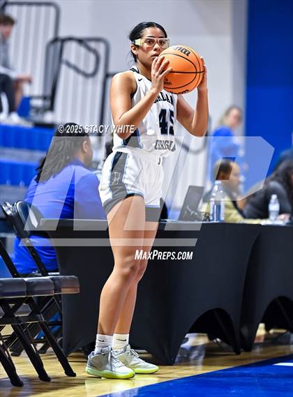 Thumbnail 3 in Academy of Central Florida v Jordan Christian Prep (IMG Ascender Classic) photogallery.