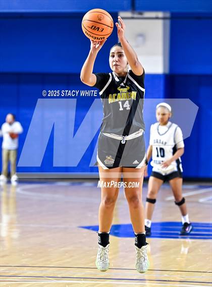 Thumbnail 3 in Academy of Central Florida v Jordan Christian Prep (IMG Ascender Classic) photogallery.
