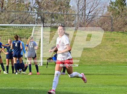 Thumbnail 3 in Regis Jesuit vs Ralston Valley (CHSAA 5A Playoff) photogallery.