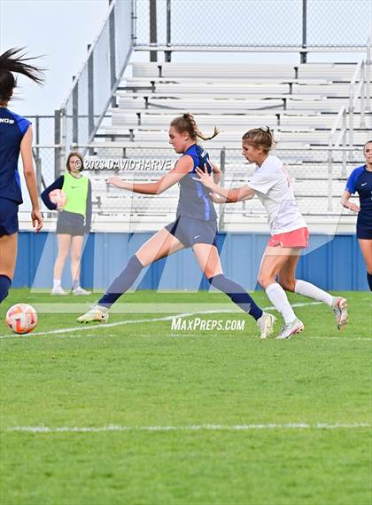 Thumbnail 1 in Regis Jesuit vs Ralston Valley (CHSAA 5A Playoff) photogallery.