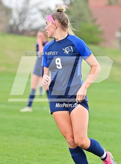 Thumbnail 1 in Regis Jesuit vs Ralston Valley (CHSAA 5A Playoff) photogallery.