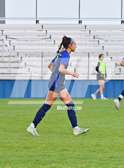 Thumbnail 2 in Regis Jesuit vs Ralston Valley (CHSAA 5A Playoff) photogallery.