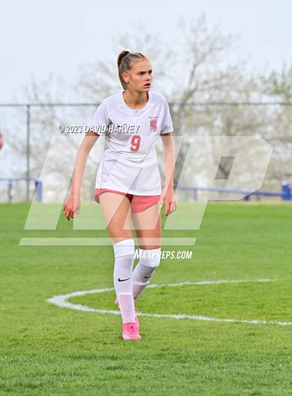 Thumbnail 2 in Regis Jesuit vs Ralston Valley (CHSAA 5A Playoff) photogallery.