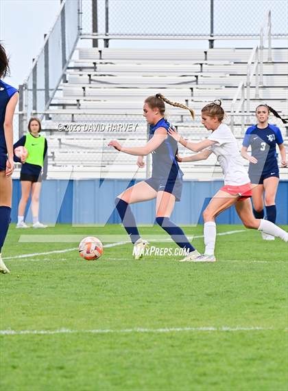 Thumbnail 3 in Regis Jesuit vs Ralston Valley (CHSAA 5A Playoff) photogallery.