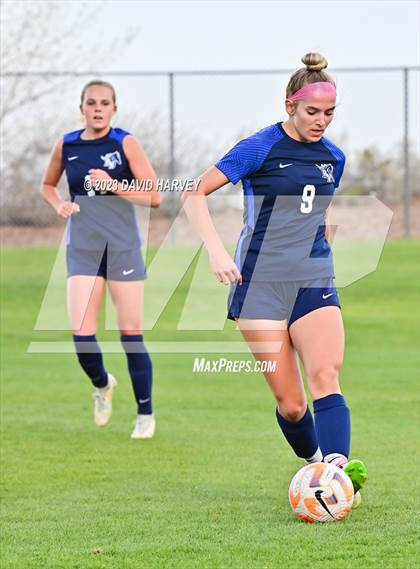 Thumbnail 3 in Regis Jesuit vs Ralston Valley (CHSAA 5A Playoff) photogallery.