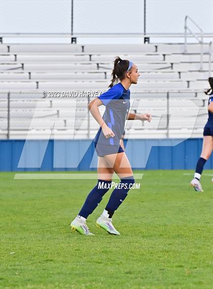 Thumbnail 3 in Regis Jesuit vs Ralston Valley (CHSAA 5A Playoff) photogallery.