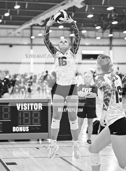 Thumbnail 2 in James Logan vs. Flagstaff (Nike TOC Southwest) photogallery.