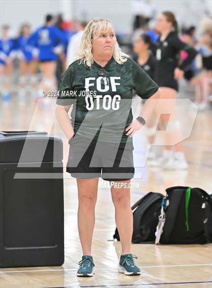 Thumbnail 1 in James Logan vs. Flagstaff (Nike TOC Southwest) photogallery.