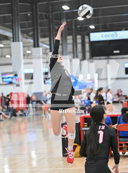 Thumbnail 2 in James Logan vs. Flagstaff (Nike TOC Southwest) photogallery.