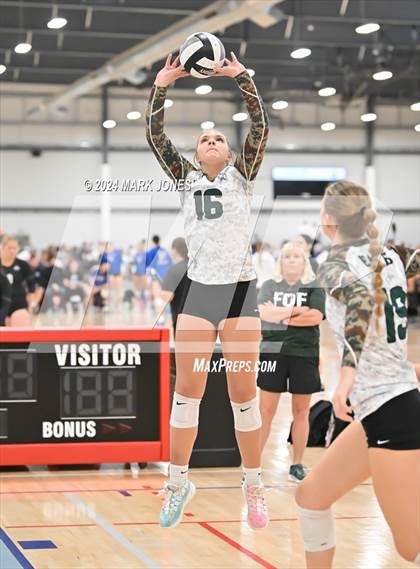 Thumbnail 1 in James Logan vs. Flagstaff (Nike TOC Southwest) photogallery.