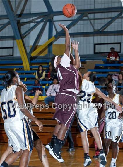 Thumbnail 2 in Kalamazoo Central vs. Central photogallery.