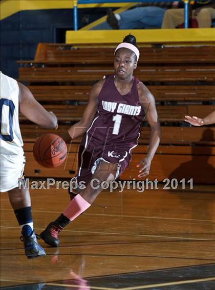 Thumbnail 1 in Kalamazoo Central vs. Central photogallery.